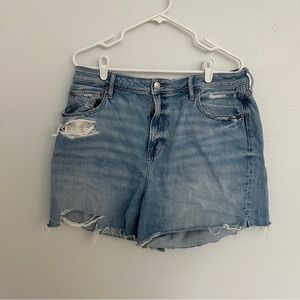 American Eagle // High Rise 90s Jean Shorts